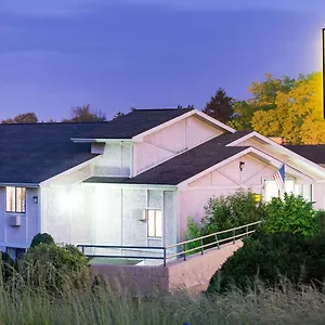 https://super-8-pittsburgh-airport-coraopolis-area.hotels-in-pittsburgh.com